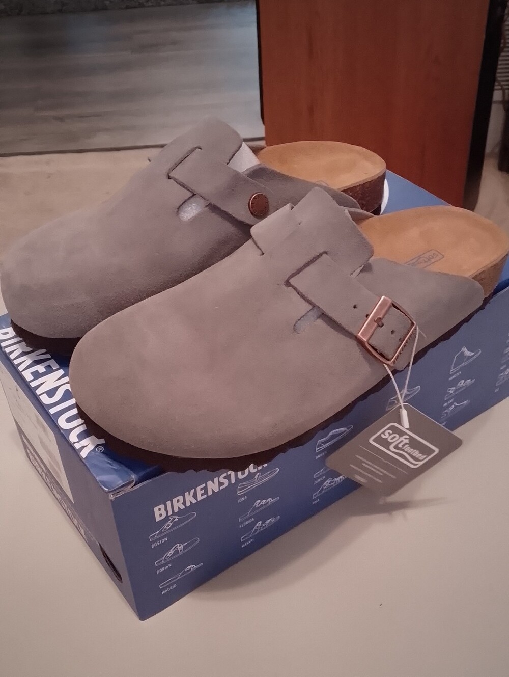 BNIB BIRKENSTOCK BOSTON CLOGS